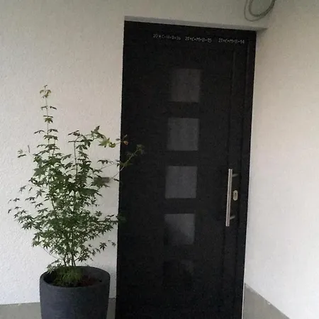 Gaestezimmer Melina Am Nuerburgring 3*