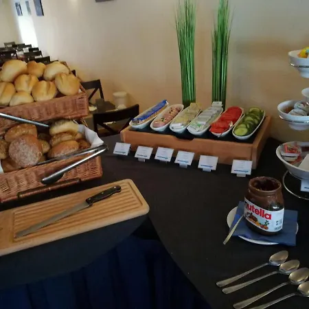 住宿加早餐酒店 Gaestezimmer Melina Am Nuerburgring