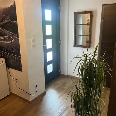 Gaestezimmer Melina Am Nuerburgring Bed & Breakfast Adenau