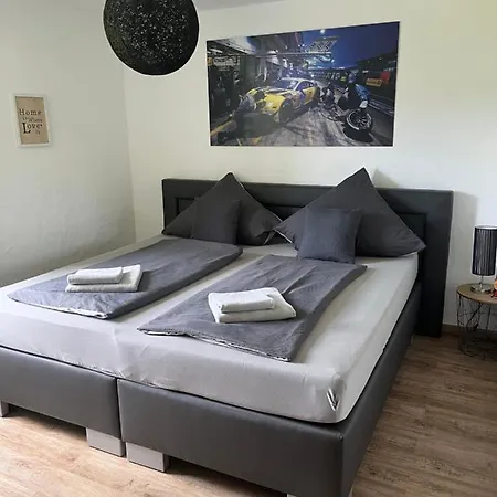 Gaestezimmer Melina Am Nuerburgring * Adenau