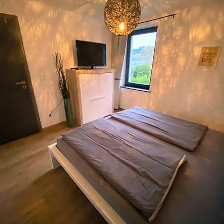 Gaestezimmer Melina Am Nuerburgring Bed & Breakfast Adenau