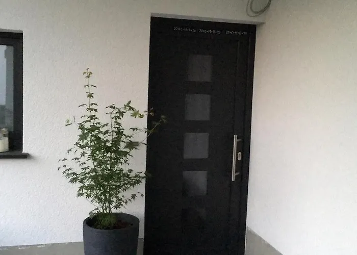 Gaestezimmer Melina Am Nuerburgring 3*