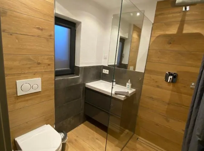 Gaestezimmer Melina Am Nuerburgring Adenau