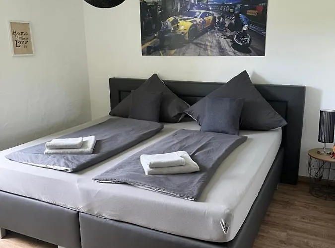 Gaestezimmer Melina Am Nuerburgring 3* Adenau